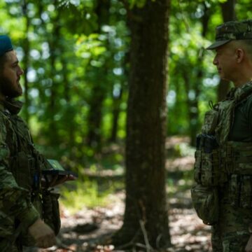 Молодшого лейтенанта Дмитра Джуса, який відзначився у ході Курської операції, нагороджено “Хрестом хоробрих”