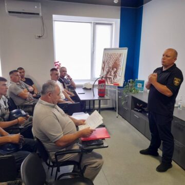 Працівникам Городенківського елеватора провели інструктаж з пожежної безпеки