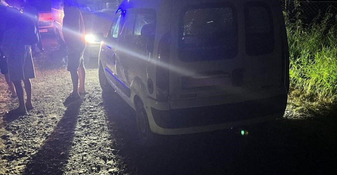 Поліцейські Косівщини оперативно встановили зловмисника, який спричинив поранення неповнолітньому з пневматичної зброї