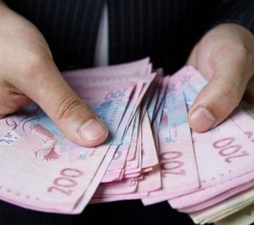 На Прикарпатті шахраї вимагають в підприємців кошти від імені податкової На Прикарпатті шахраї вимагають в підприємців кошти від імені податкової