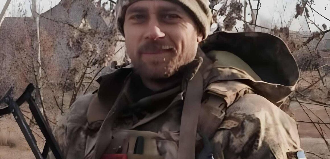 Провів 890 днів у неволі: на Долинщину повертається звільнений з полону Роман Теренчин Провів 890 днів у неволі: на Долинщину повертається звільнений з полону Роман Теренчин