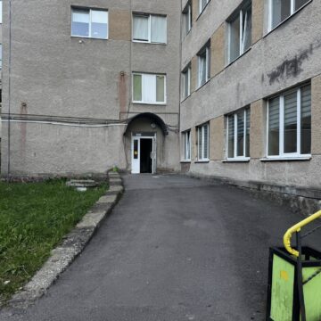 В Калуській райлікарні проодовжують облаштування безбар’єрності