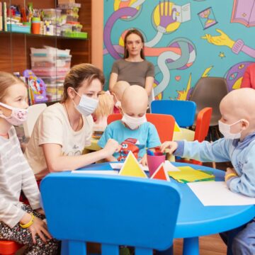Навчання під час лікування: в Івано-Франківській ОДКЛ облаштують «Школу Супергероїв»