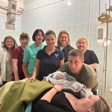 У Калуші під час нічної атаки у бомбосховищі пологового будинку народились двоє малят