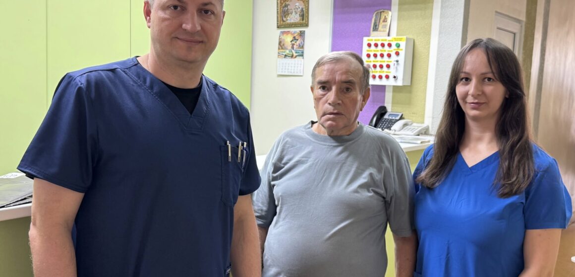 73-річний пацієнт Івано-Франківської міської лікарні у рекордні терміни відновився після інсульту