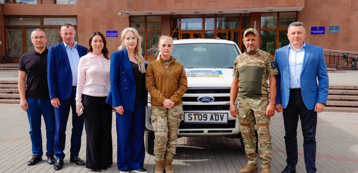 З Івано-Франківщини передали захисникам на Донеччину ще один автомобіль (ФОТО)