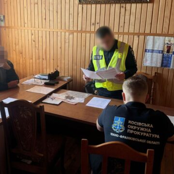 За знищення лісів із сотнями мільйонів втрат на Прикарпатті судитимуть дев’ятьох посадовців