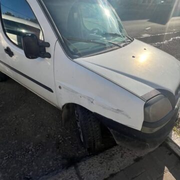 У Франківську нетверезий водій врізався у запарковане авто (ФОТОФАКТ)