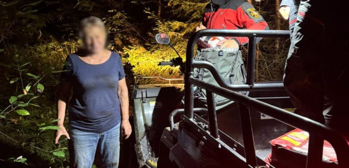 Заблукала під час збирання грибів: на Богородчанщині рятувальники розшукали в лісі жінку