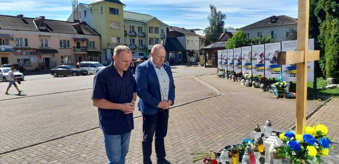 Команда Омбудсмена України перевірила захист прав ветеранів та родин загиблих захисників у Косівській громаді