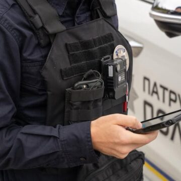 Чергового неповнолітнього виявили за кермом авто франківські патрульні