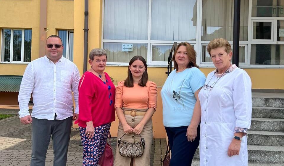 Мультидисциплінарна група облцентру контролю і профілактики хвороб відвідала лікувальні заклади Бурштина і Галича