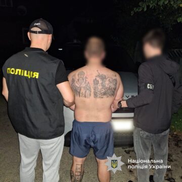 Нацполіція та СБУ затримали злочинне угруповання на чолі зі «смотрящим» за Коломиєю, яке «тероризувало» мешканців Івано-Франківщини