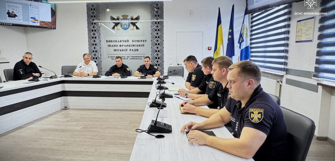 Офіцери-рятувальники громад представили свою діяльність старостам Івано-Франківської ТГ