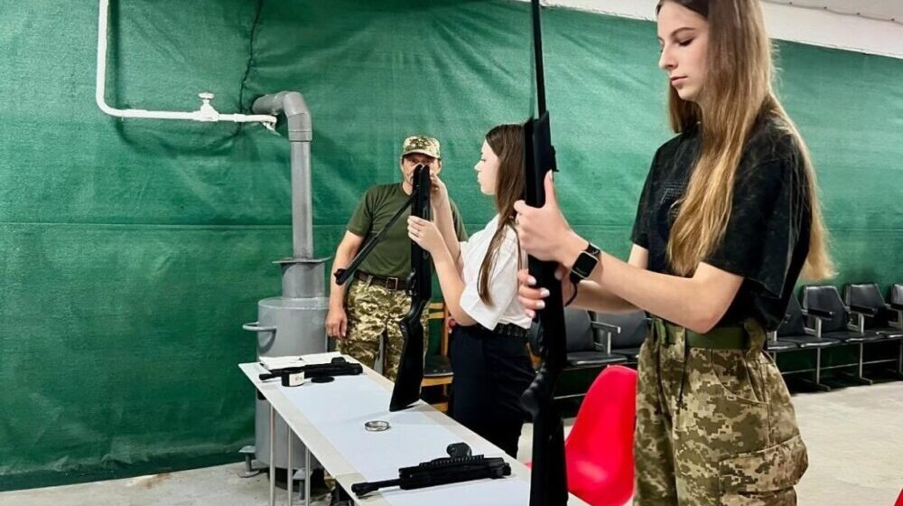 На Прикарпатті триває підвищення кваліфікації педагогів предмета «Захист України»