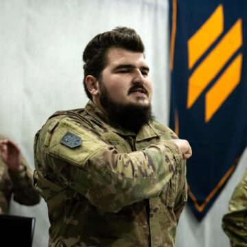 Боєць Валентин Гаврилишин із Долинщини отримав чергову відзнаку від МОУ – медаль «Захиснику України»