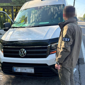 На Прикарпатті заблокували схему виїзду ухилянтів під виглядом водіїв міжнародних рейсів