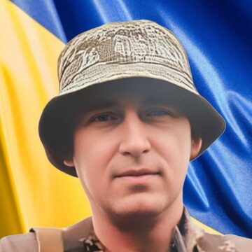 Завтра у Надвірну прибуде траурний кортеж з тілом загиблого захисника Анатолія Коржа