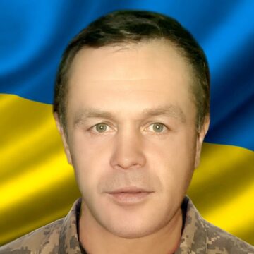 Сьогодні у Новицьку громаду прибуде траурний кортеж з тілом захисника Сергія Сіянка