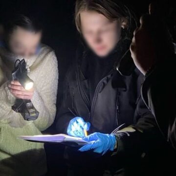 На Прикарпатті жінці повідомлено про підозру у збуті психотропних речовин
