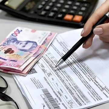 З мешканців Калуша підприємець через суд хоче стягнути заборгованість з надання послуг з управління побутовими відходами