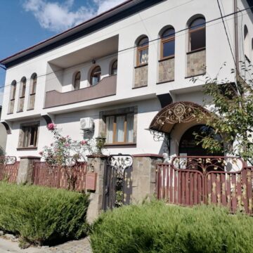 У приватному пансіонаті для літніх людей в Івано-Франківську виявили недоліки, що призводять до порушення прав людини