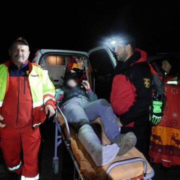 У горах на Прикарпатті травмувалася туристка і заблукав грибник У горах на Прикарпатті травмувалася туристка і заблукав грибник