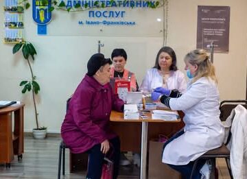 Перевірити своє здоров’я у ЦНАПі: в Івано-Франківську відбувся черговий «медичний четвер»