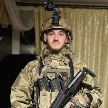 Воїна з Коломийщини Юрія Іваника нарогоджено почесною відзнакою «Золотий хрест»