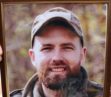 Верховинська громада зустріла полеглого захисника Івана Петрука