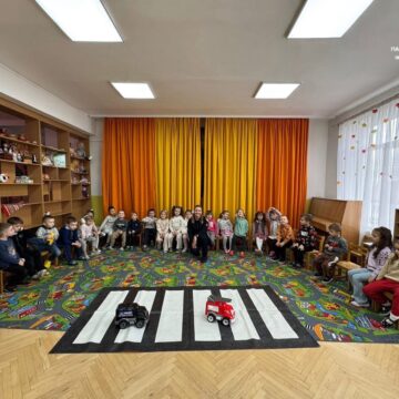 Франківські патрульні провели урок правил дорожнього руху для дошкільнят