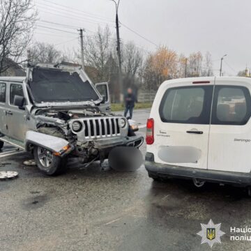 В ДТП на Прикарпатті постраждали двоє людей