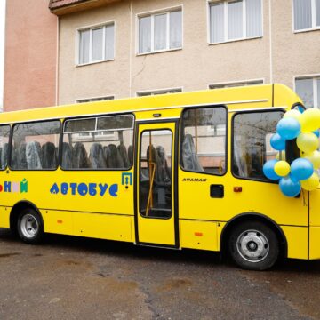 Для ще двох ліцеїв Прикарпаття передали нові “школярики” (ФОТО)