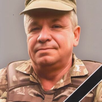 «На щиті» повертається з фронту 56-річний Василь Скрипник із Солотвинської громади