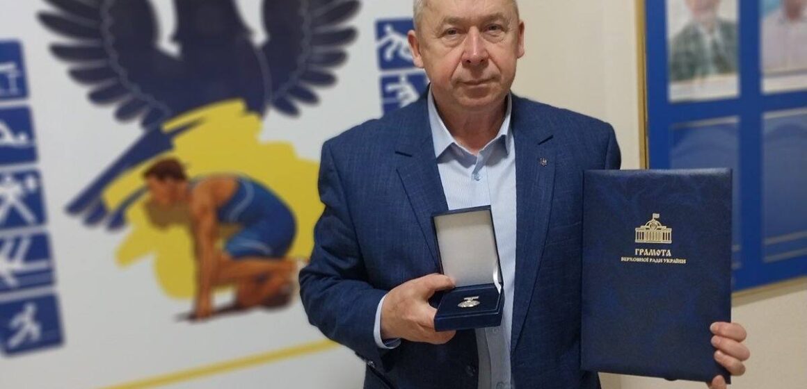 Керівника ФК «Бистриця» Володимира Марчишина зі Старого Лисця нагороджено Грамотою ВРУ «За заслуги перед Українським народом»