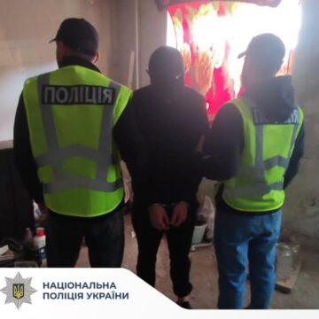 Поліція Прикарпаття викрила організатора наркобізнесу та вимагань у Калуші: усіх учасників злочинного угрупування затримано