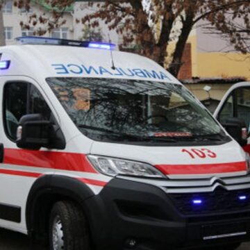 В Івано-Франківську жінка завдала ножових поранень двом перехожим