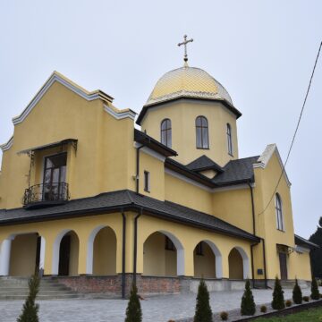 На Рогатинщині освятили новозбудований храм святого Миколая (ФОТО)