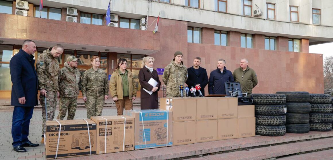 З Івано-Франківської ОВА передали допомогу для 109 ОГШБ на 2,8 млн грн (ФОТО)