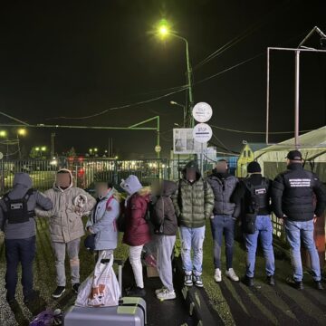 В Івано-Франківську затримали іноземців, причетних до міжнародної злочинної групи В Івано-Франківську затримали іноземців, причетних до міжнародної злочинної групи