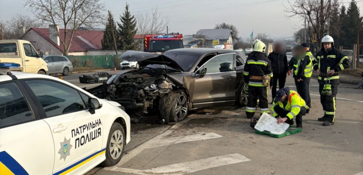 У Франківську зіткнулись Porsche та Audi: є загиблі та травмовані