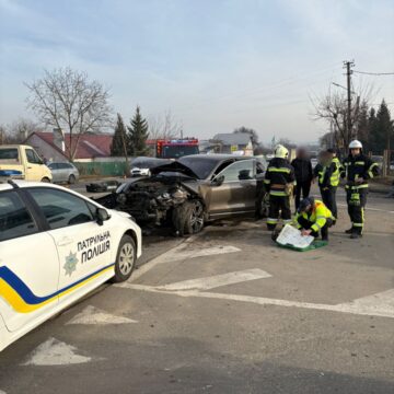 У Франківську зіткнулись Porsche та Audi: є загиблі та травмовані