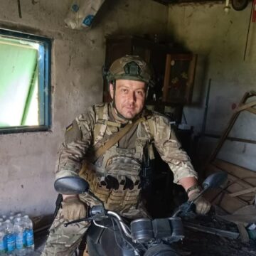 Виніс пораненого побратима з поля бою під обстрілом та дронами. Історія добровольця Ромахи з Косівщини