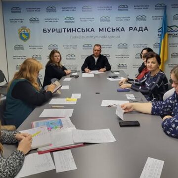 Про безпеку, добробут і захищеність дітей: у Бурштинській громаді провели засідання комісії з питань захисту прав дитини