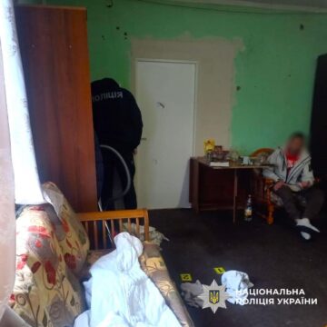 Поліцейські Коломийщини повідомили про підозру чоловікові, який смертельно травмував односельця