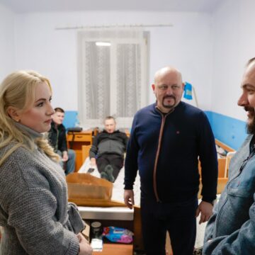 Напередодні Різдва голова Івано-Франківської ОВА відвідала Захисників і Захисниць України, які проходять лікування та реабілітацію в медичних закладах області