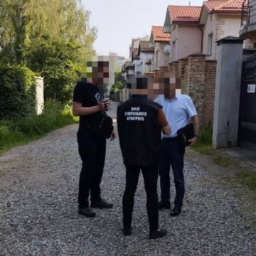 Справу екскерівника ДСНС на Прикарпатті, який організував незаконну порубку сотні дерев у заказнику «Чорний ліс», скеровано до суду Справу екскерівника ДСНС на Прикарпатті, який організував незаконну порубку сотні дерев у заказнику «Чорний ліс», скеровано до суду