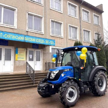 Снятинський фаховий коледж отримав сучасну агротехніку для навчання майбутніх фермерів