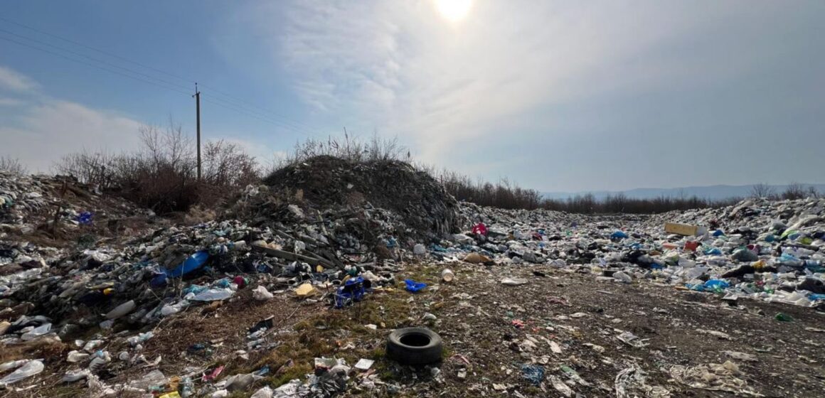Колишнього начальника комунального підприємства на Надвірнянщині звинувачують в забрудненні земель Колишнього начальника комунального підприємства на Надвірнянщині звинувачують в забрудненні земель