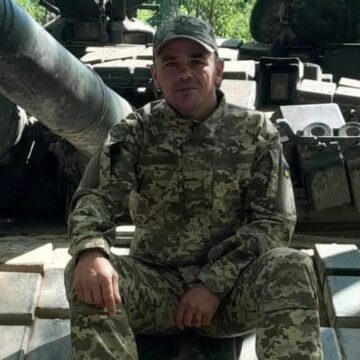 Захисника Ігоря Лазаровича з Городенківщини нагороджено почесними відзнаками